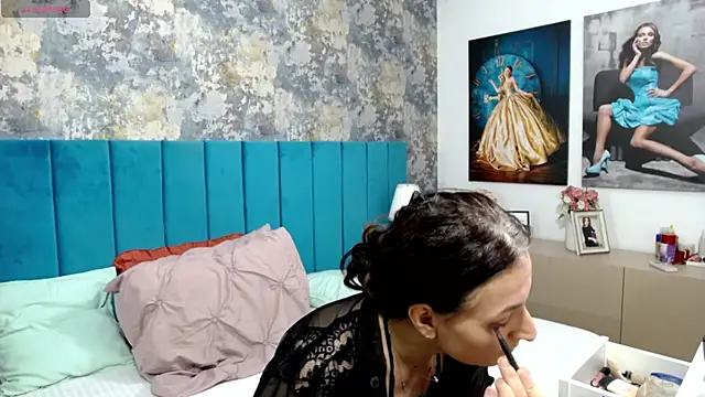 LisaCroft online show from 11.30.25