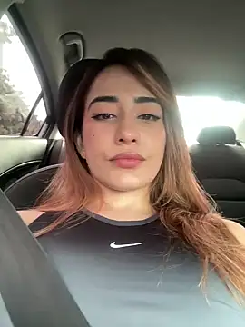 Snapshot of CATALINA_RESTREPO chatting on 01.24.25 CATALINA RESTREPO online show from 01.24.25