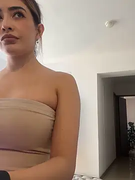 Snapshot of CATALINA_RESTREPO chatting on 01.25.25 CATALINA RESTREPO online show from 01.25.25