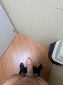 Snapshot of vikki432 chatting on 02.24.26 vikki432 online show from 02.24.26