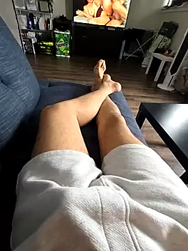 Snapshot of vikki432 chatting on 02.25.26 vikki432 online show from 02.25.26