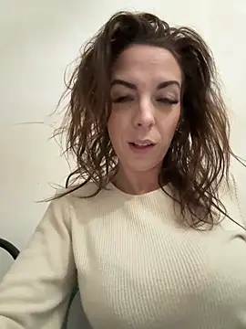 Almmaxxxx online show from 10.05.25