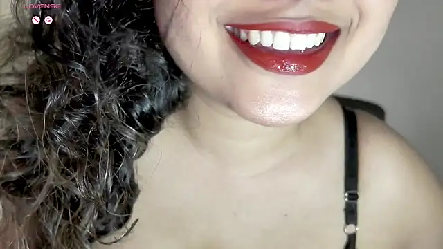 Snapshot of _neesha_414_ chatting on 05.22.26 neesha 414 online show from 05.22.26