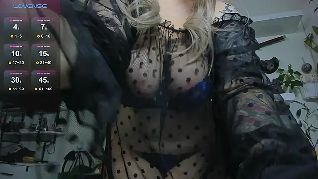 Snapshot of milpopsweb chatting on 12.06.24 milpopsweb online show from 12.06.24