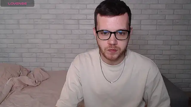 Snapshot of Alexxx_horny chatting on 05.31.26 Alexxx horny online show from 05.31.26