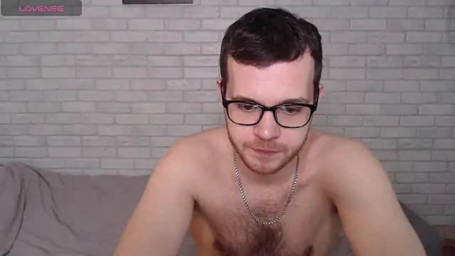Snapshot of Alexxx_horny chatting on 06.17.26 Alexxx horny online show from 06.17.26