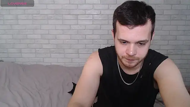 Snapshot of Alexxx_horny chatting on 06.19.26 Alexxx horny online show from 06.19.26