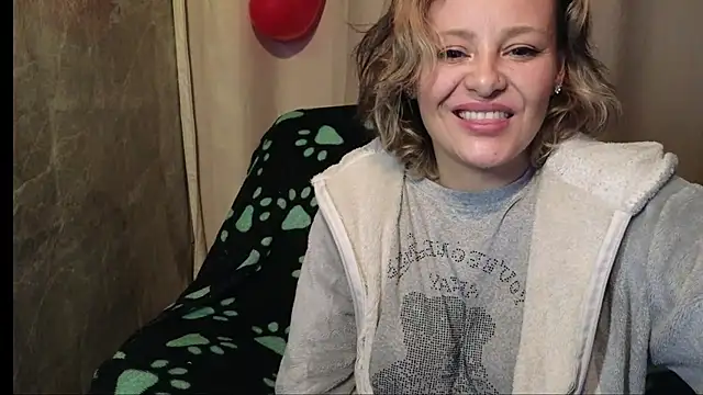 Snapshot of dagny-jo chatting on 02.27.25 dagny-jo online show from 02.27.25