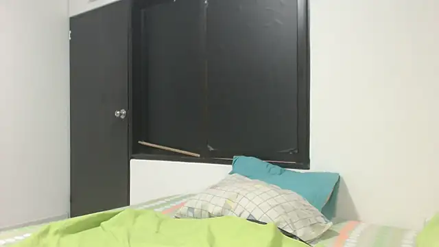 camilahot23 online show from 11.29.25