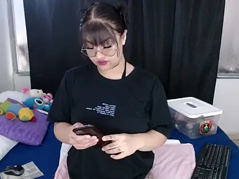 liseth 01hot online show from 11.25.25