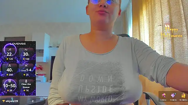 hot evil queen online show from 10.19.25