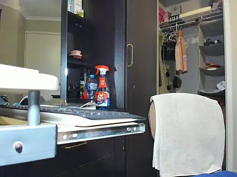 Angelchezcka online show from 04.03.26