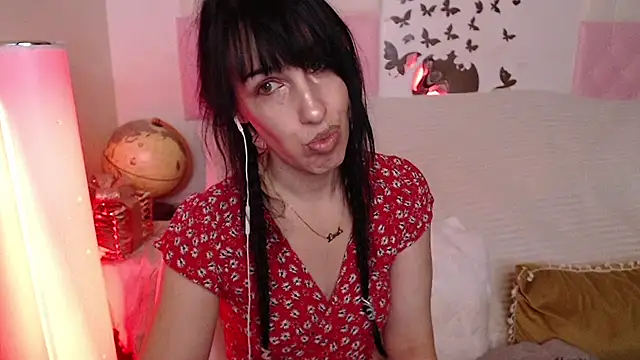 Snapshot of -carla- chatting on 01.19.26 -carla- online show from 01.19.26