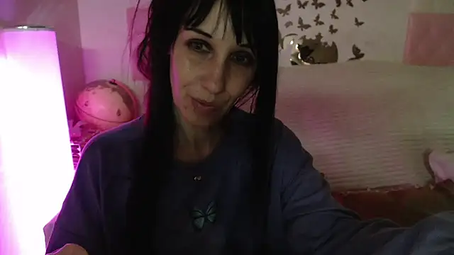 Snapshot of -carla- chatting on 02.21.26 -carla- online show from 02.21.26