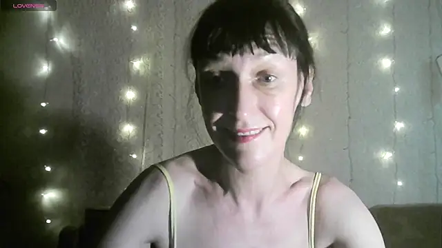 Snapshot of MarieODahliaS chatting on 10.22.25 MarieODahliaS online show from 10.22.25