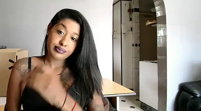 Lisaabrown  online show from 12.10.24