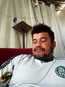 Snapshot of tarra122 chatting on 03.25.26 tarra122 online show from 03.25.26