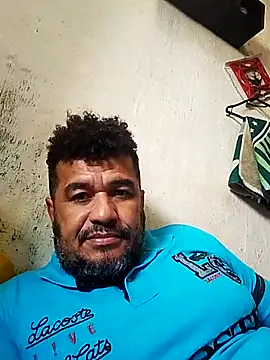 Snapshot of tarra122 chatting on 04.14.26 tarra122 online show from 04.14.26