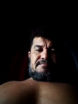 Snapshot of tarra122 chatting on 04.26.26 tarra122 online show from 04.26.26