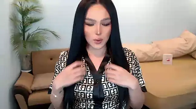 Snapshot of PrettyWomanxxx chatting on 12.02.24 PrettyWomanxxx online show from 12.02.24