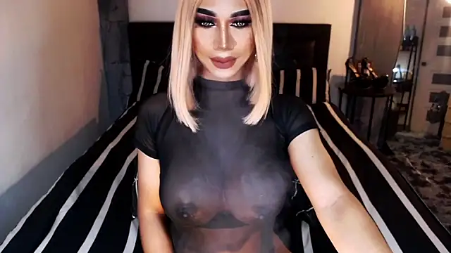 Snapshot of MassiveCockxMistress chatting on 11.12.25 MassiveCockxMistress online show from 11.12.25