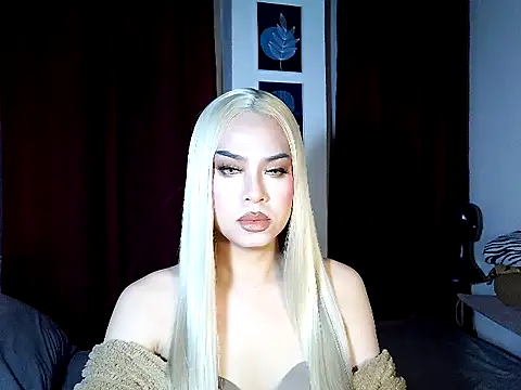 Snapshot of MistressLuna1 chatting on 02.21.26 MistressLuna1 online show from 02.21.26