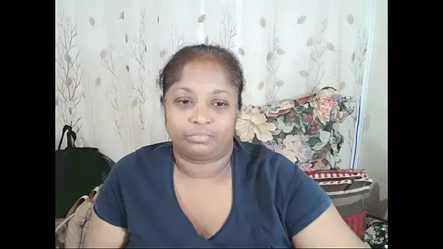 Snapshot of Indiantasha chatting on 04.24.26 Indiantasha online show from 04.24.26