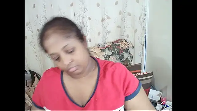 Snapshot of Indiantasha chatting on 05.12.26 Indiantasha online show from 05.12.26