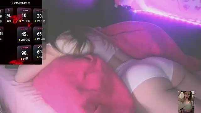 Snapshot of Blondiewithanass chatting on 03.21.26 Blondiewithanass online show from 03.21.26