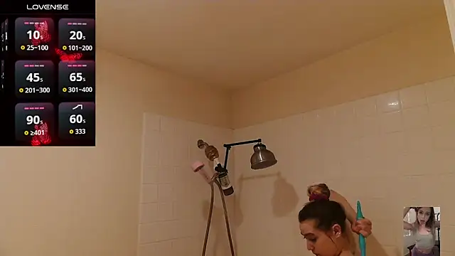 Snapshot of Blondiewithanass chatting on 03.26.26 Blondiewithanass online show from 03.26.26