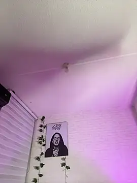 Niky Love online show from 03.24.26