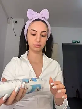 MeganHopeX online show from 01.13.25