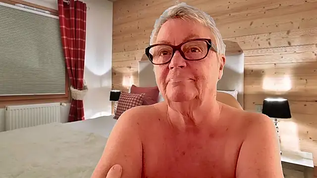 GrannyChrissy68 online show from 03.30.26