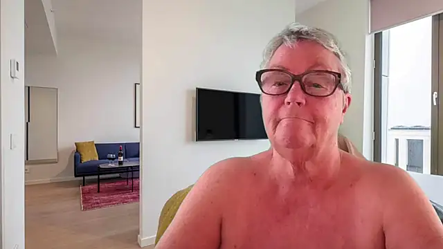 Snapshot of GrannyChrissy68 chatting on 05.04.26 GrannyChrissy68 online show from 05.04.26