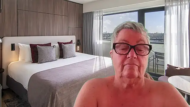 Snapshot of GrannyChrissy68 chatting on 05.20.26 GrannyChrissy68 online show from 05.20.26