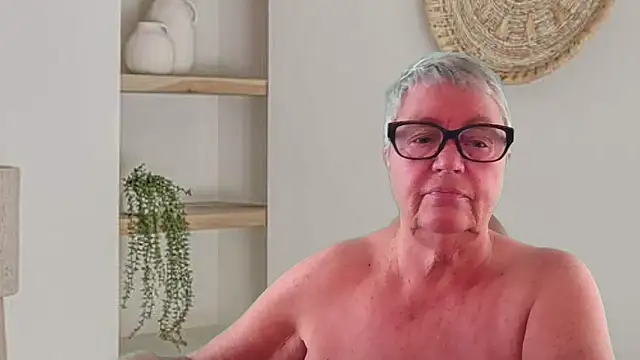 Snapshot of GrannyChrissy68 chatting on 05.25.26 GrannyChrissy68 online show from 05.25.26