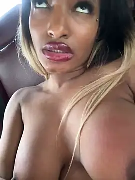 NicoleCocksXXX online show from 03.05.25