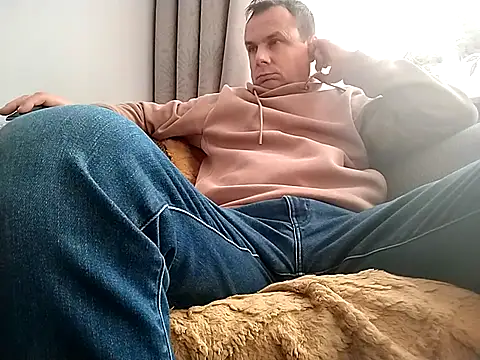 grzes19763 online show from 10.20.25