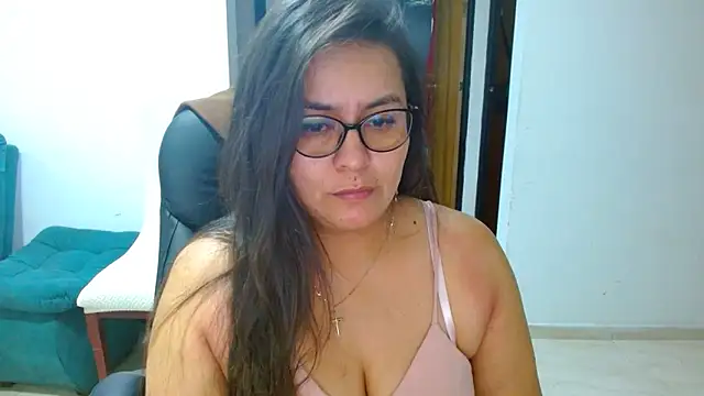 Snapshot of Ixchel_Anaid chatting on 05.24.26 Ixchel Anaid online show from 05.24.26