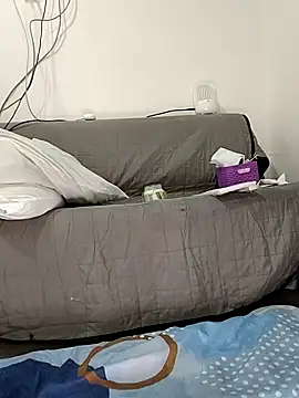 Snapshot of estrella_tasty chatting on 03.20.26 estrella tasty online show from 03.20.26