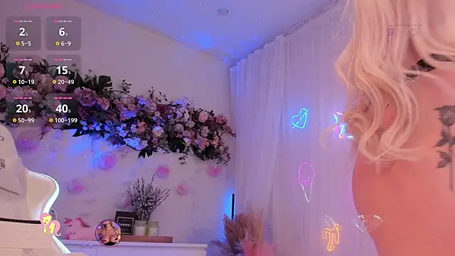 Mia Mi  online show from 01.25.25