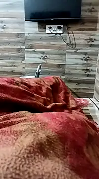 Snapshot of indianSmartboy chatting on 12.19.24 indianSmartboy online show from 12.19.24