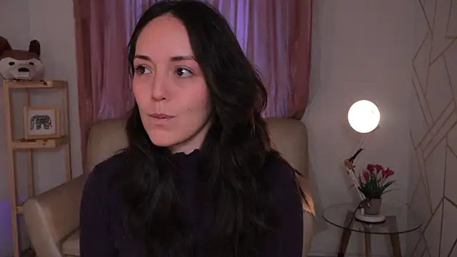 molly marmalade  online show from 10.13.25