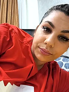 Snapshot of Emma_Muller32 chatting on 10.03.25 Emma Muller32 online show from 10.03.25