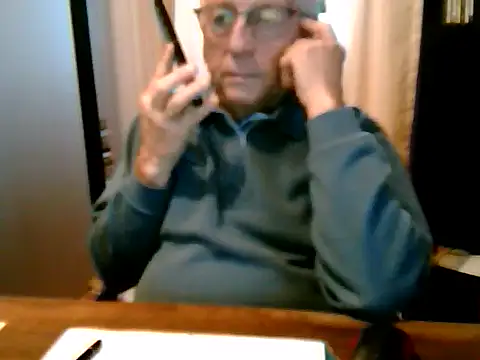 Snapshot of johnjohn622662 chatting on 11.05.25 johnjohn622662 online show from 11.05.25