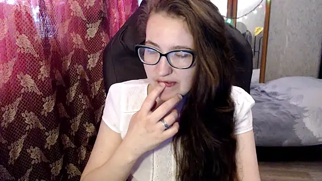 Snapshot of AnKey_Rayah chatting on 04.28.26 AnKey Rayah online show from 04.28.26