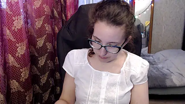 Snapshot of AnKey_Rayah chatting on 04.29.26 AnKey Rayah online show from 04.29.26