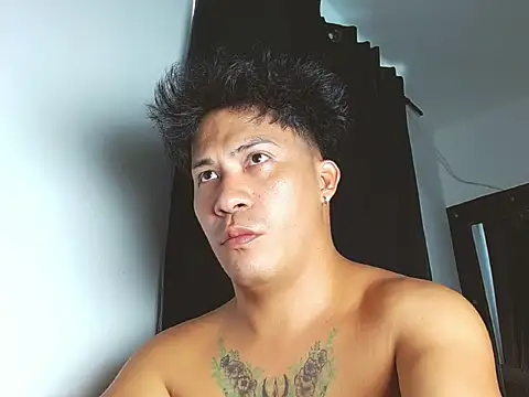 Snapshot of boyhot23x chatting on 03.14.26 boyhot23x online show from 03.14.26