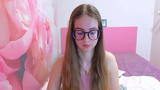 Snapshot of AliceAdams chatting on 02.02.26 AliceAdams online show from 02.02.26