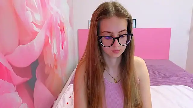 Snapshot of AliceAdams chatting on 03.21.26 AliceAdams online show from 03.21.26